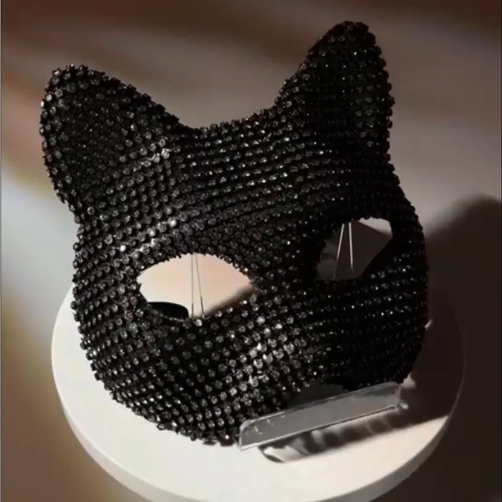 sparkling cat mask